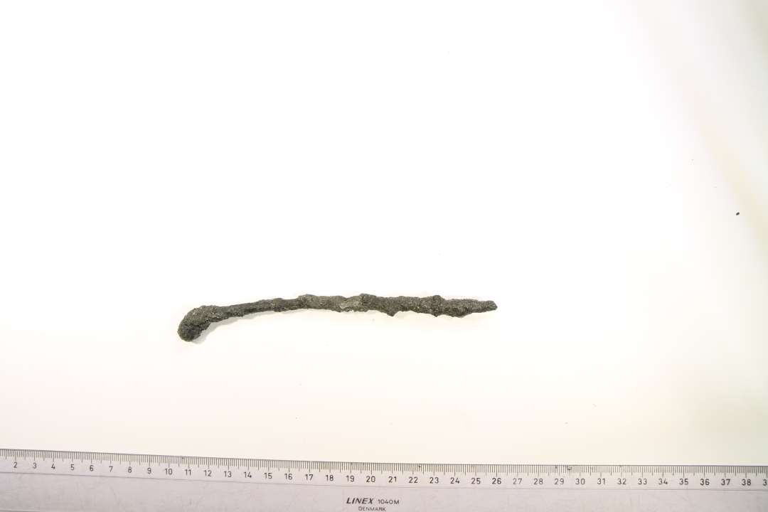 Aflang jerngenstand, ca. 14 cm.