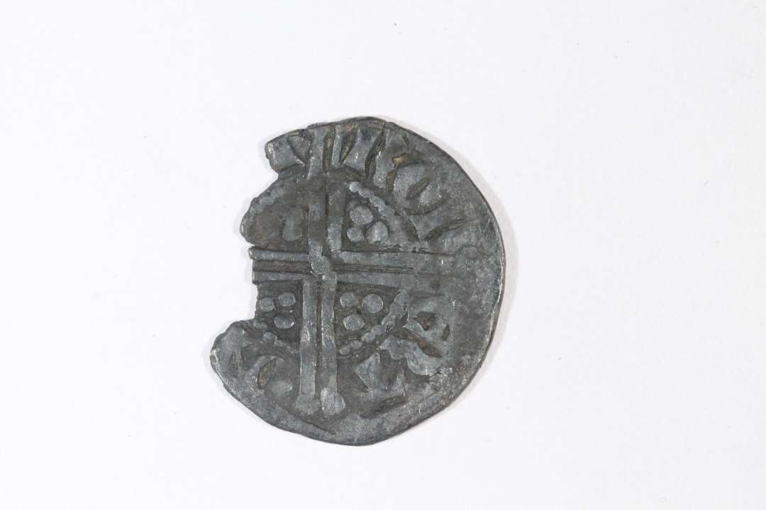 Long Cross penny, lettere fragmenteret, ø 18 mm
