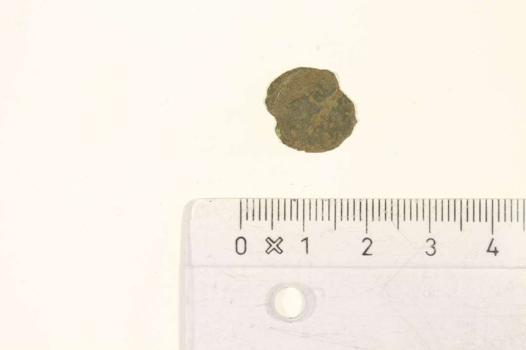 Borgerkrigsmønt. Penning, 1286-1360, MB, slidt, kraftigt korroderet