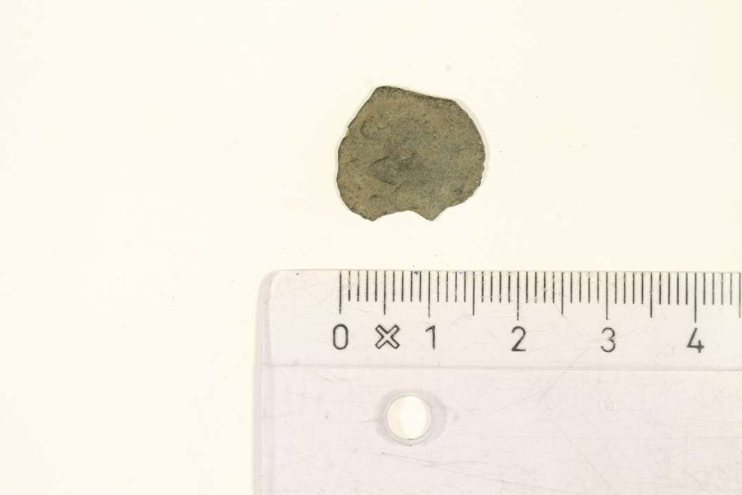 Borgerkrigsmønt. Penning, 1286-1360, MB , kantskade, kraftigt korroderet (
