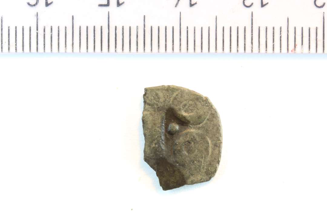 Borgerkrigsmønt, fragment, MB 350,
Grinder-Hansen: 1320-29, Roskilde.