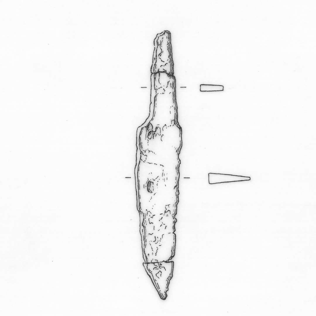 Fragment af jernkniv. L : ca. 7,5 cm.