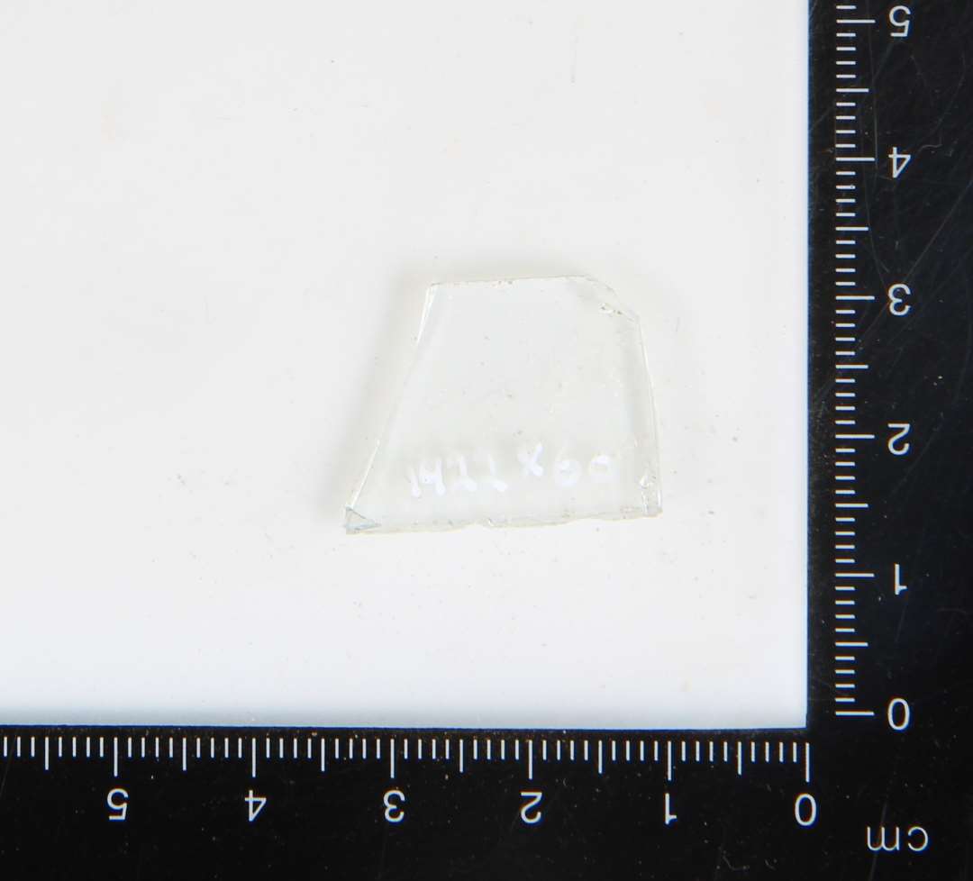 Vinduesglas, klart (t. 1,4 mm).