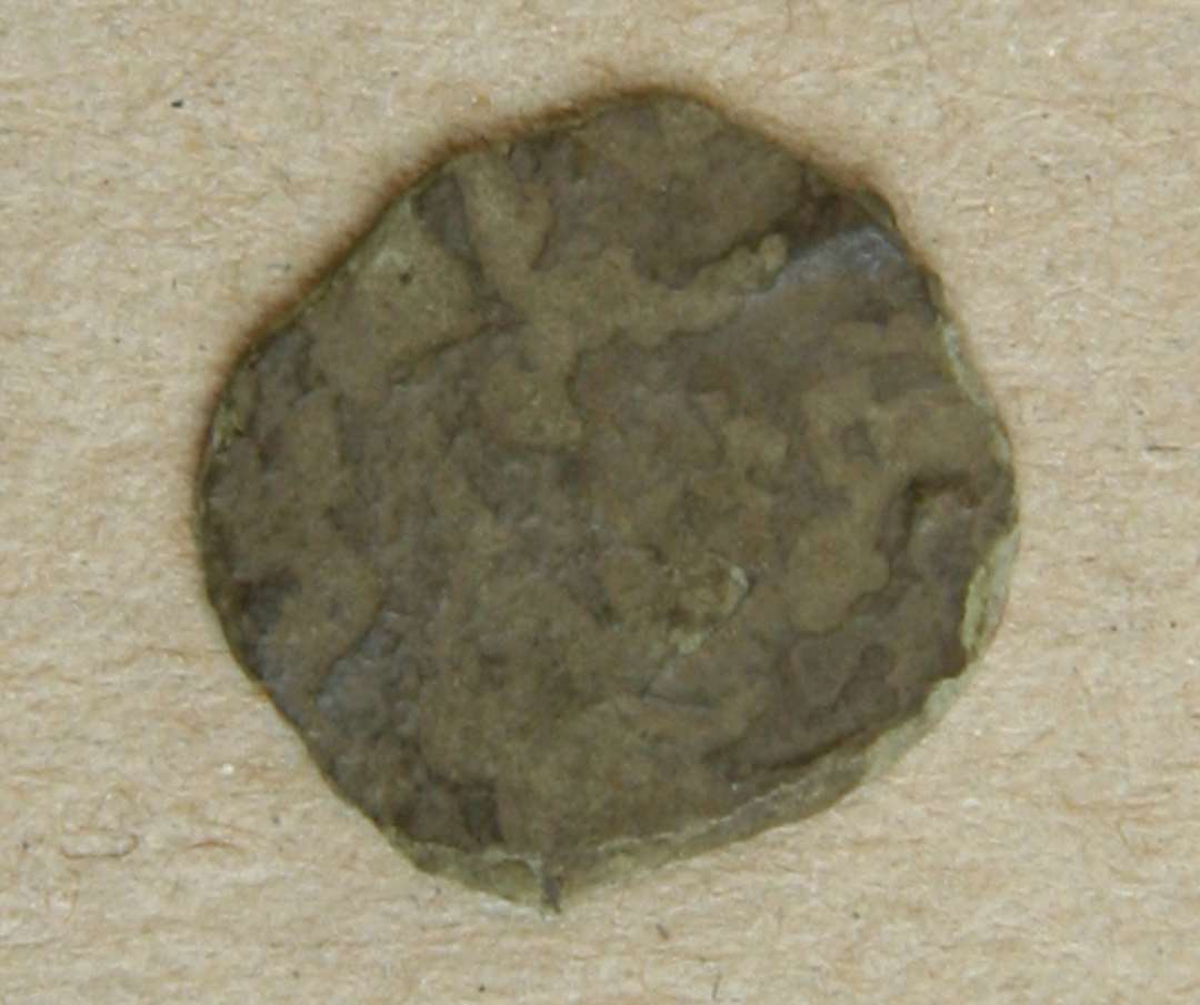 Borgerkrigsmønt, dansk penning, muligvis MB 541, henført til Roskilde/Nørrejylland, 1320´erne