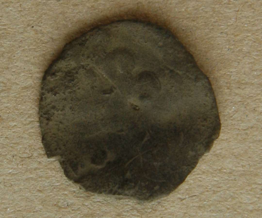 Borgerkrigsmønt. Dansk penning, ubestemt type, 1280-1300.